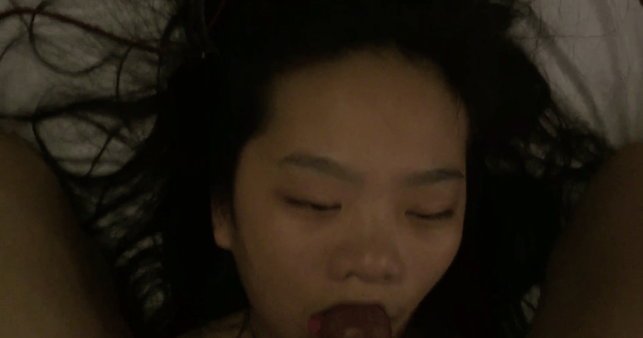 ❤️❤️❤️剛下海的JK萌妹子渾身雪白一開始很害羞做起愛來反差得一直叫爸爸
